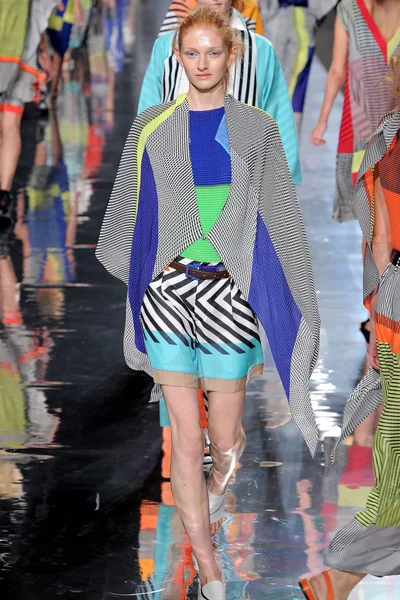 Look 54